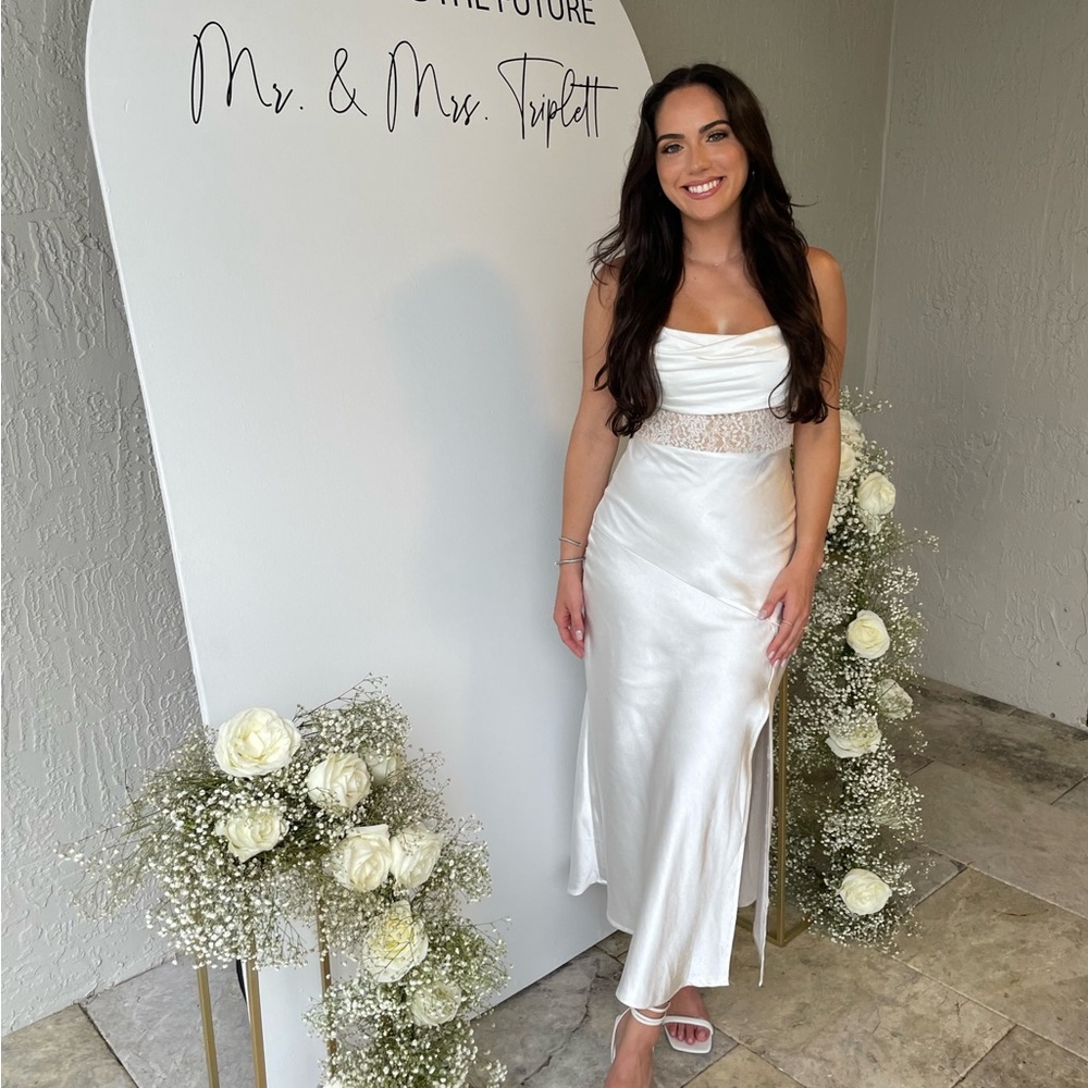 Shush’s White Dress Size Small